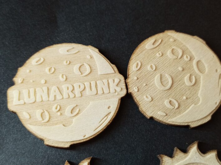 Lunarpunk magnetic badges / odznaky