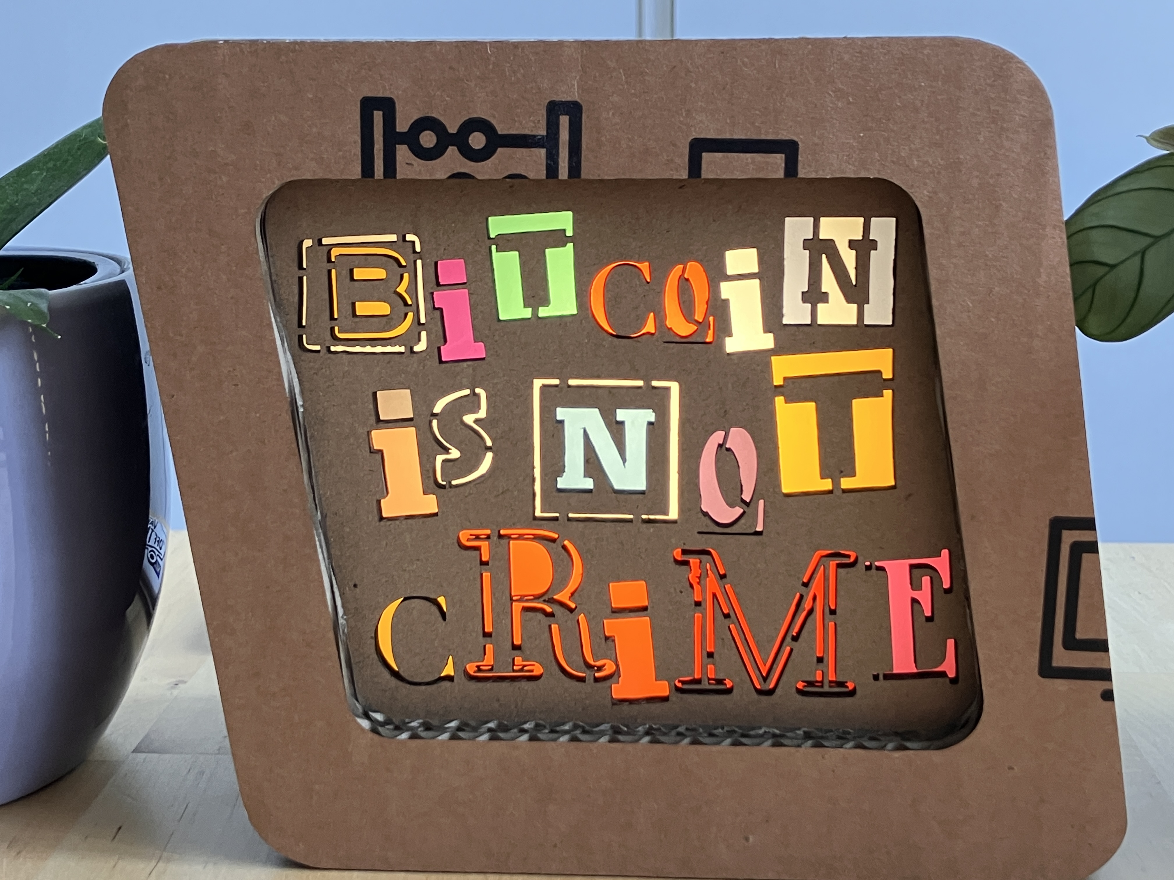 Stolní lampička – Proof of Light for Bitcoiners. v