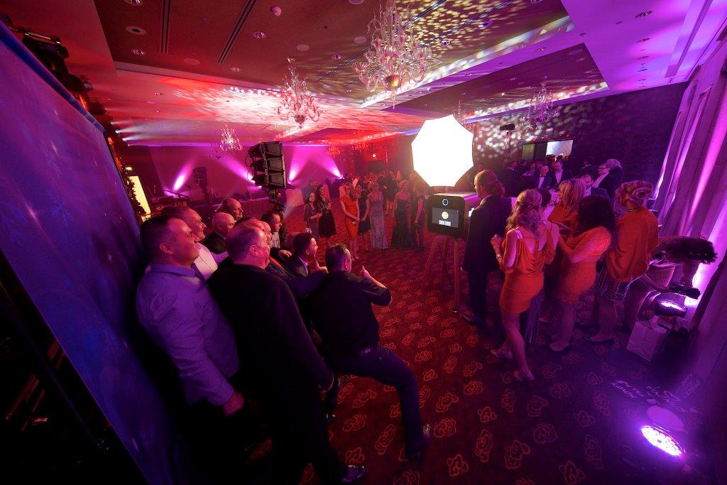 Prenájom zábavného fotoboxu PhotoCube