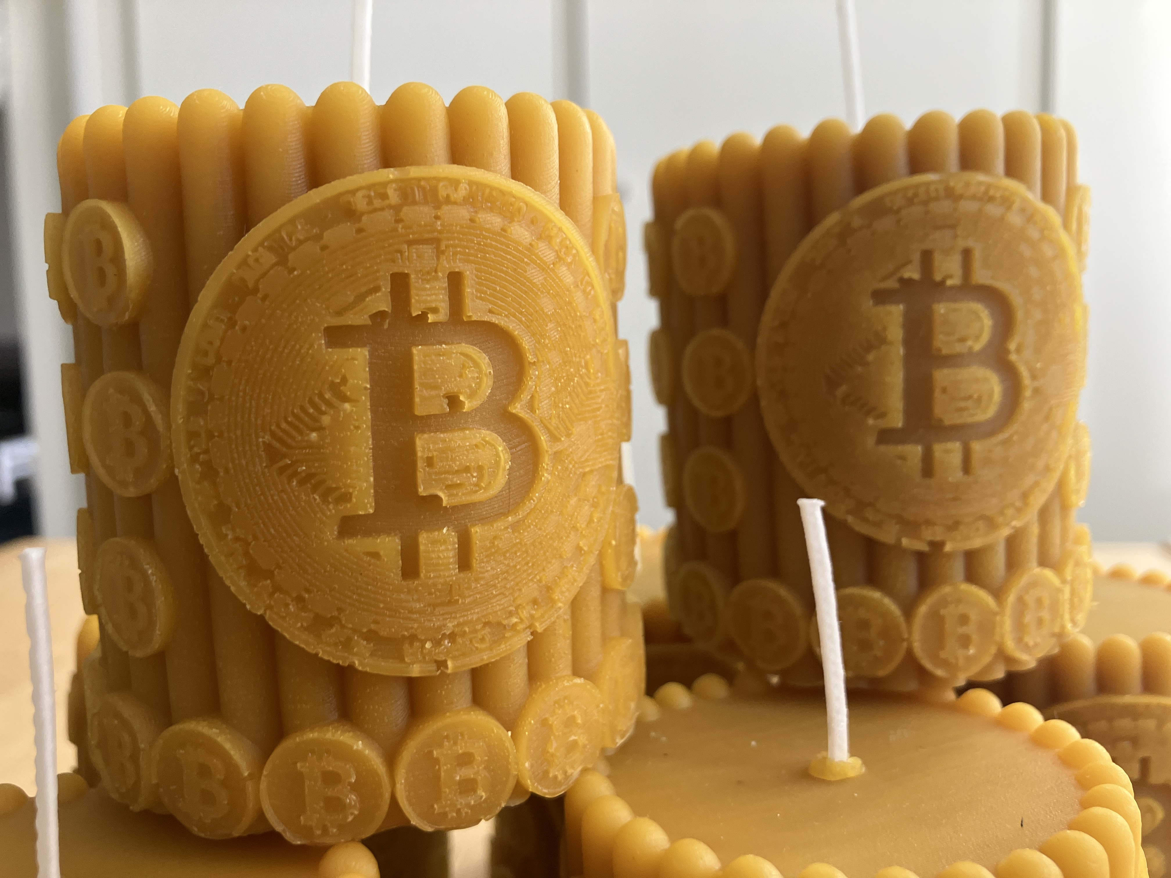 Adventní / Vánoční Bitcoin svíčka . Včelí vosk / BTC originální dárek.