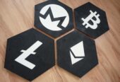Bitcoin a iné logá
