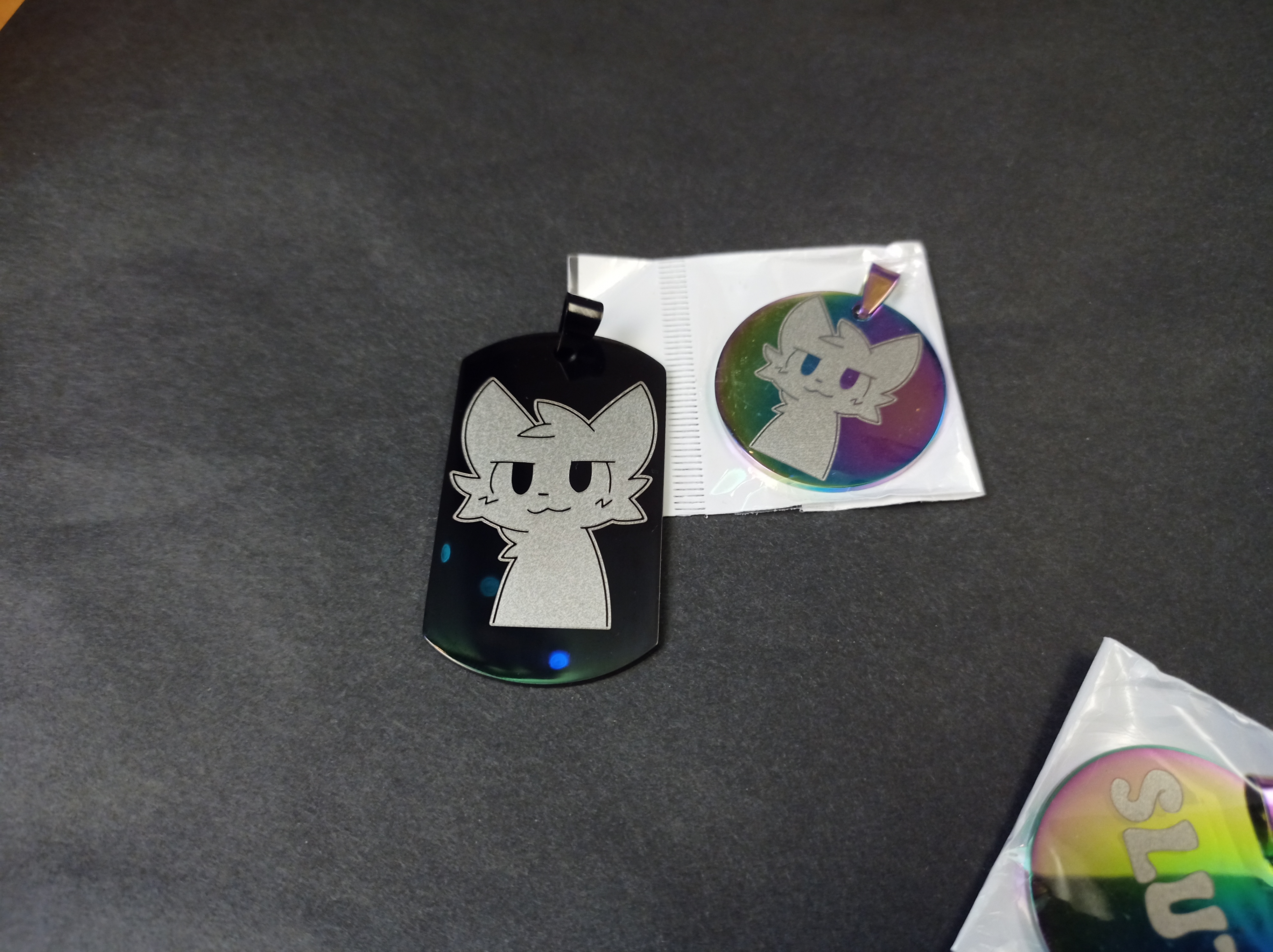 Necklace or keychain