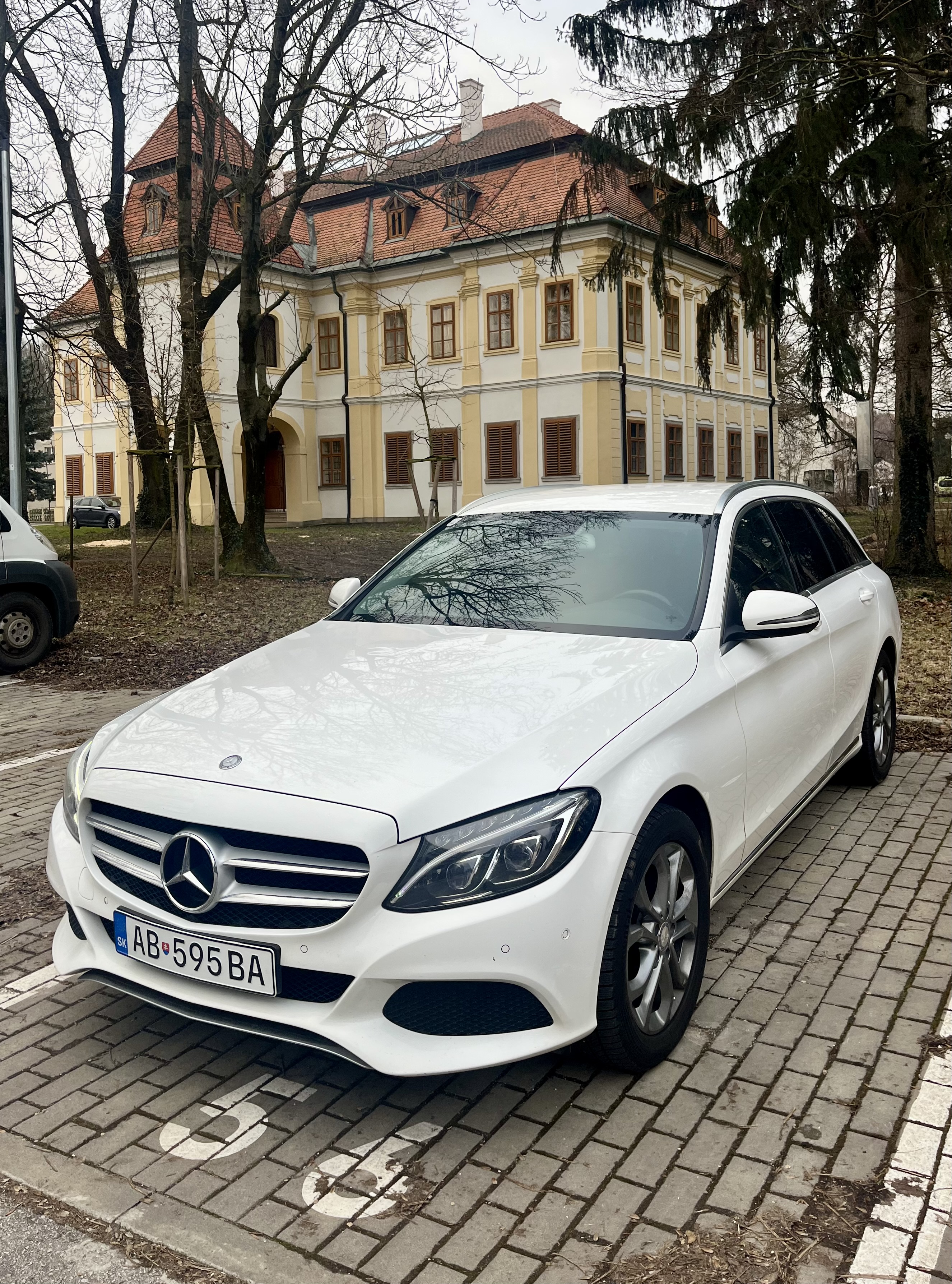 Mercedes-Benz C220 125kw