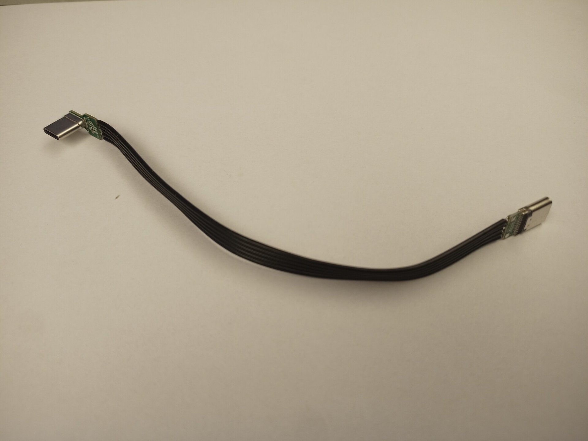 protective USB-C cable against breaking force/ ochranný kabel proti poškodeniu trhnutím